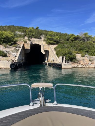 Preko Motorboat Atlantic Marine Atlantic Sun Cruiser 690 alt tag text