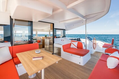 Charter Catamaran Excess 14 Pape'ete