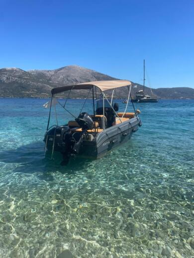 Palairos Motorboat Karel 4.8 alt tag text