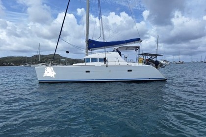 Hire Catamaran Lagoon Lagoon 380 Sainte-Anne