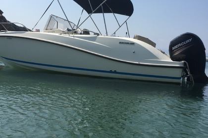 Charter Motorboat Quicksilver Activ 675 Sundeck Argelès-sur-Mer