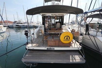 Miete Motoryacht Cobra Yachts Futura 40 Grand Horizon Vodice