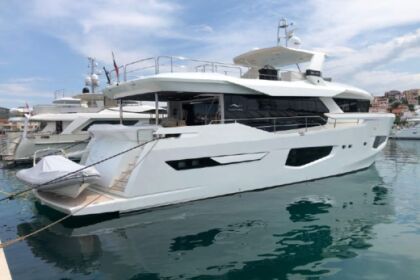 Charter Motor yacht numarine xp26 Bodrum