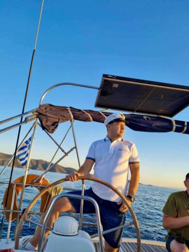 Athen Sailboat Beneteau Oceanis 43 alt tag text