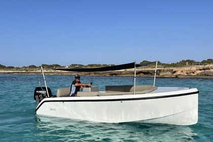 Rental Motorboat Rand Picnic 18 Formentera