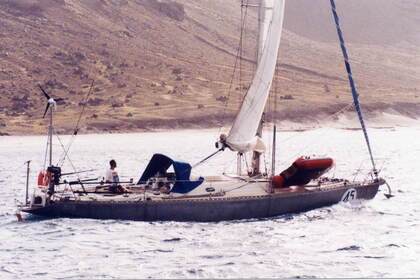 Miete Segelboot chantier de la Marine Toulon Frioul 38 Azoren