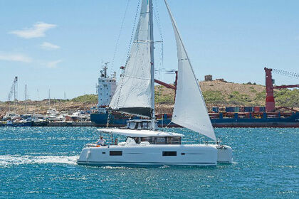 Charter Catamaran Lagoon 42 AC & GEN Athens