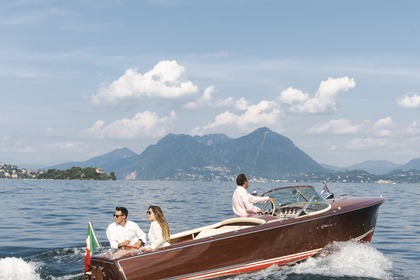 Location Bateau à moteur Riva Super Florida Stresa