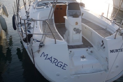 Hire Sailboat BAVARIA 38 CRUISER Murter