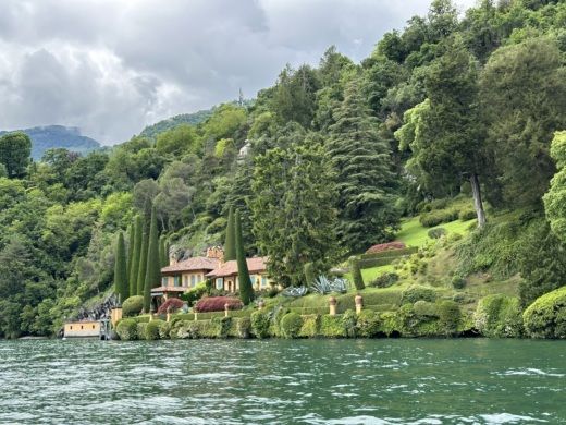 Lac de Côme Motorboat Malibu Wakesetter 23lsv alt tag text