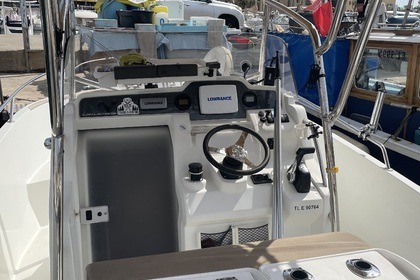 Location Bateau à moteur JEANNEAU CAP CAMARAT 7,50 style Martigues