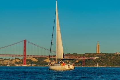 Charter Sailboat BAVARIA 44 Lisbon