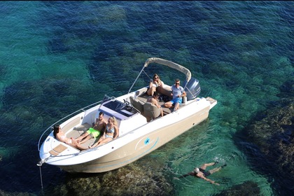Hire Motorboat Pacific Craft Open 750 Empuriabrava