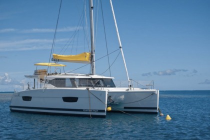 Location Catamaran FOUNTAINE PAJOT 40 Îles Sous-le-Vent