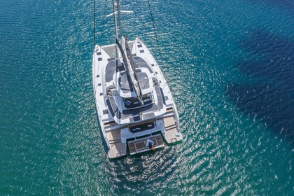 Hire Catamaran Lagoon 51 Sint Maarten
