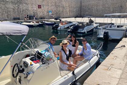 Noleggio Barca a motore Quicksilver 675 Open Dubrovnik