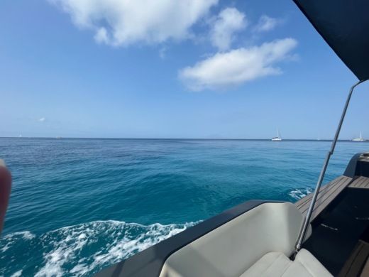 Trapani RIB Noah 33 alt tag text