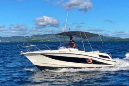 Location Bateau à moteur Lobster marion 7.3 Les Trois-Îlets