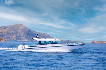 Charter Motorboat Axopar 37XC Cross Cabin Laurium