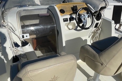 Location Bateau à moteur Jeanneau Cap Camarat 635 WA Dinard