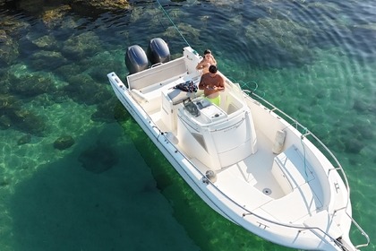 Noleggio Barca a motore Kelt White Shark 245 L'Estaque