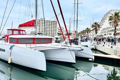 Hyra båt Katamaran NEEL 47 La Grande-Motte