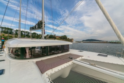 Alquiler Catamarán Lagoon 42 Bayona