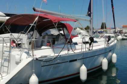 Hire Sailboat Beneteau Oceanis Clipper 393 Zadar