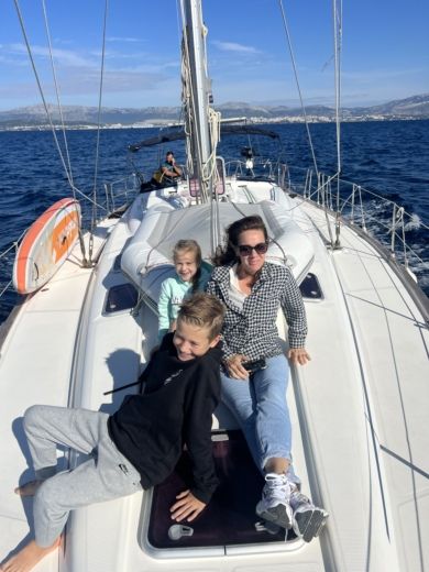 Split Sailboat Bavaria 46 Cruiser alt tag text