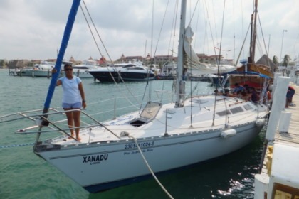 Rental Sailboat Custom 40 Cancún