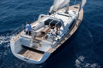 Charter Sailboat BENETEAU Oceanis 58 Exclusive Furnari