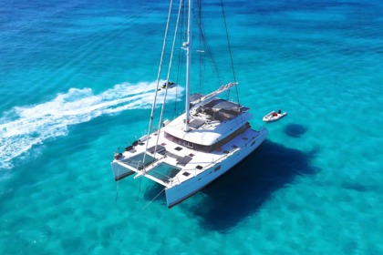 Hire Catamaran Lagoon Lagoon 560 Nassau