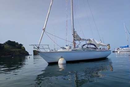 Location Voilier JEANNEAU Gin Fizz sloop Arzon