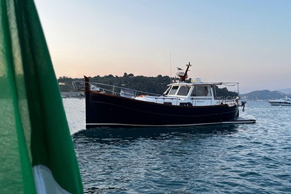Charter Motorboat Menorquin 60/130 La Spezia