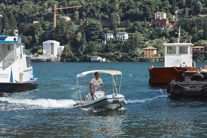 Charter Boat without licence  EUROVINIL PACIFIC 420 Lake Como