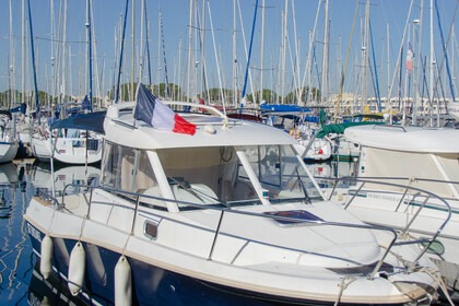 Location Bateau à moteur Jeanneau Merry fisher 725 Legend Port Camargue