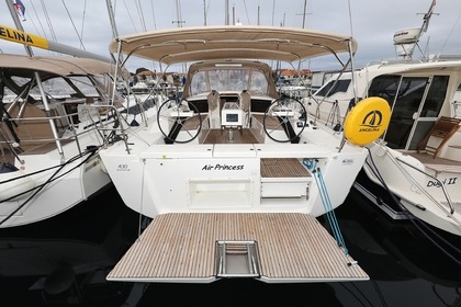 Charter Sailboat DUFOUR 430 Biograd na Moru