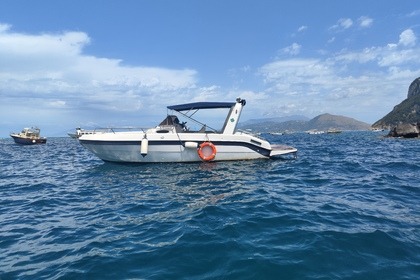Charter Motorboat Manò marine 24 sport Walkarraund Castellammare di Stabia