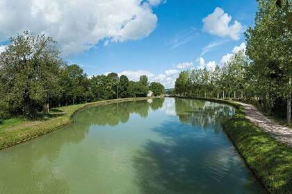Charter Houseboat Porter Haylett FB1325 Saint-Jean-de-Losne