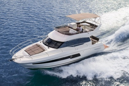 Charter Motorboat Prestige 460 Fly Cannes