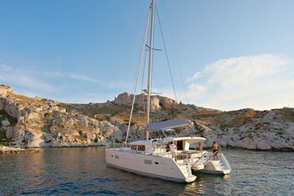 Charter Catamaran  Lagoon 400 S2 Athens