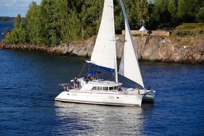 Hire Catamaran LAGOON 440 Charter edition Helsinki