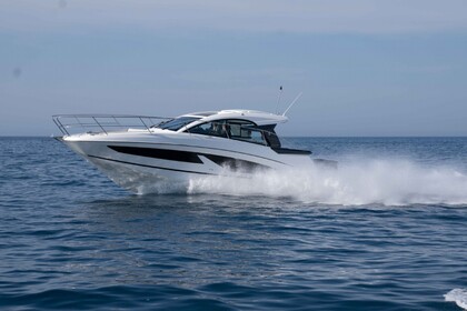 Noleggio Barca a motore Beneteau Gran Turismo 38 Barcellona