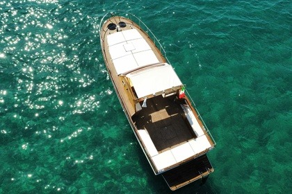 Noleggio Barca a motore Marinelli Gozzo in legno 11.4 mt Palinuro