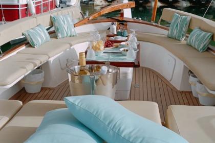 Rental Motorboat Medvolt marine M7 Puerto Portals, Portals Nous