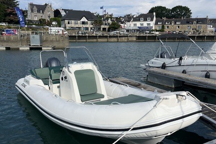 Hyra båt RIB-båt Zodiac Medline 6.8 La Trinité-sur-Mer