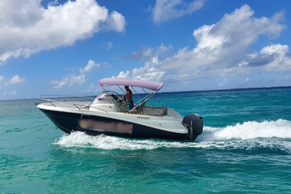 Hire Motorboat JEANNEAU CAP CAMARAT 650 WA Sint Maarten