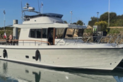 Charter Motorboat Botnia Targa 37 Granville