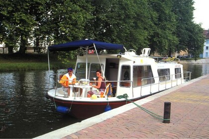 Hire Houseboat Espade 1150 Fly C Savoyeux