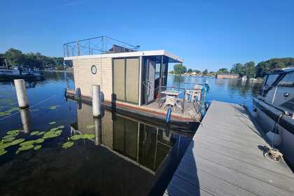 Hire Houseboat RIVO SP ZO.O Campi 300 Berlin
